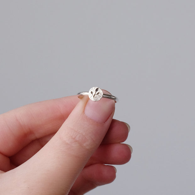 Mini Bud Cluster Ring - Size 8