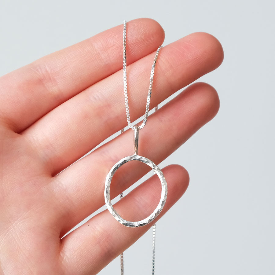 Big Pebble Outline Charm Necklace